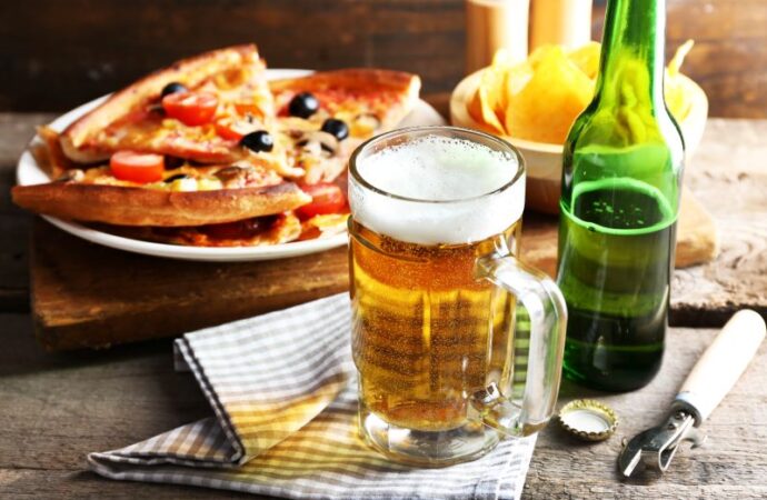 International Beer and Pizza Day: A Tasty Tradition (Oct. 9th)