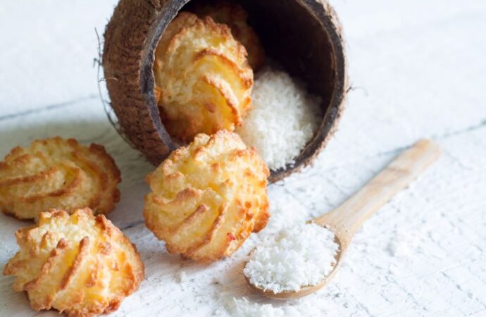 Let’s Celebrate National Macaroon Day! (May 31st)