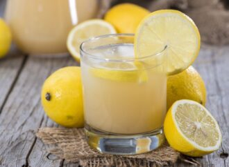 Celebrating National Lemon Juice Day: A Refreshing Tribute to a Tangy Delight! (August 29th)